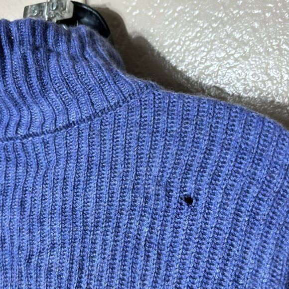 Johnstons of Elgin 100% cashmere made in Scotland blue ribbed knit button front - Picture 3 of 6
